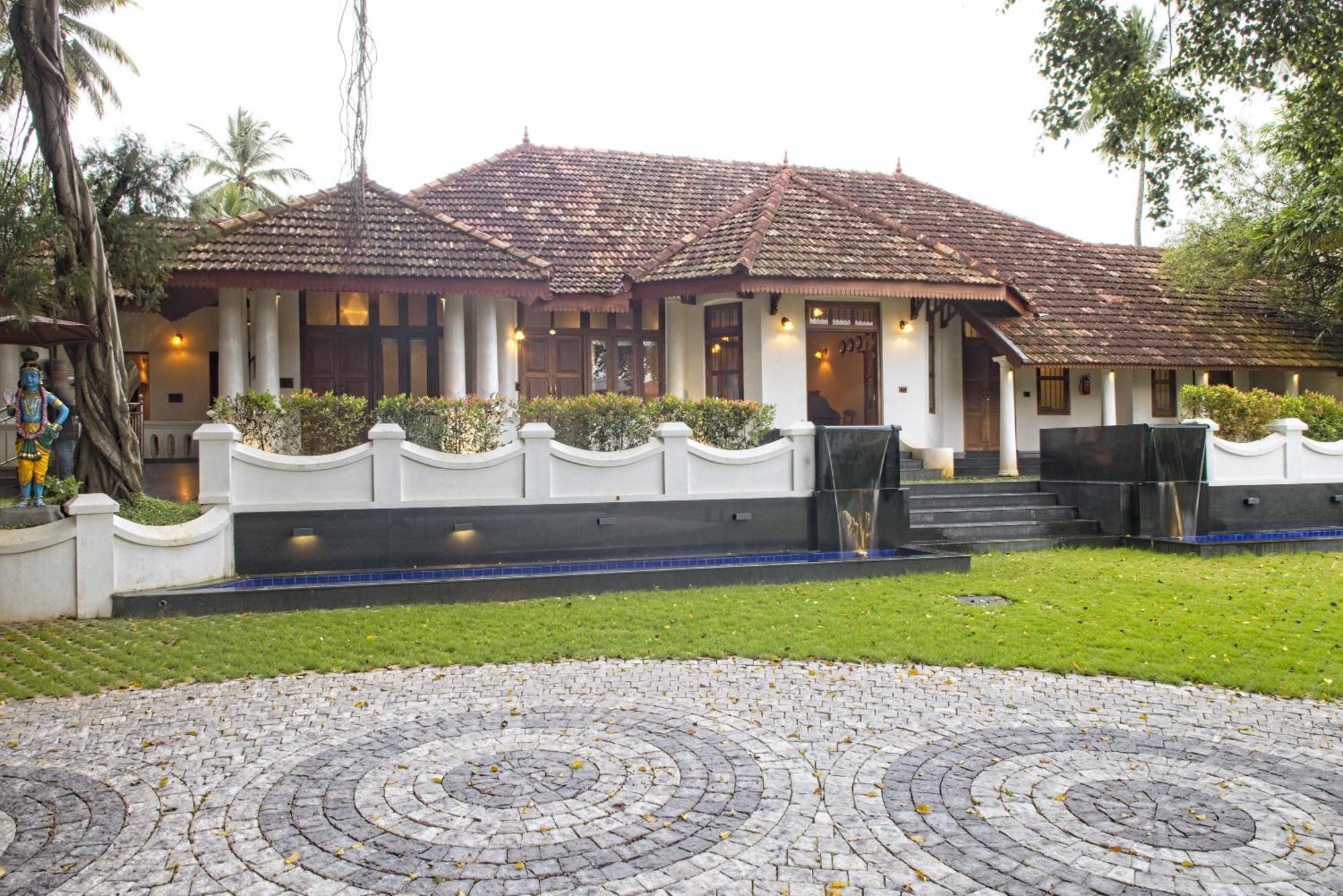 Amritha Heritage Thiruvananthapuram Екстериор снимка